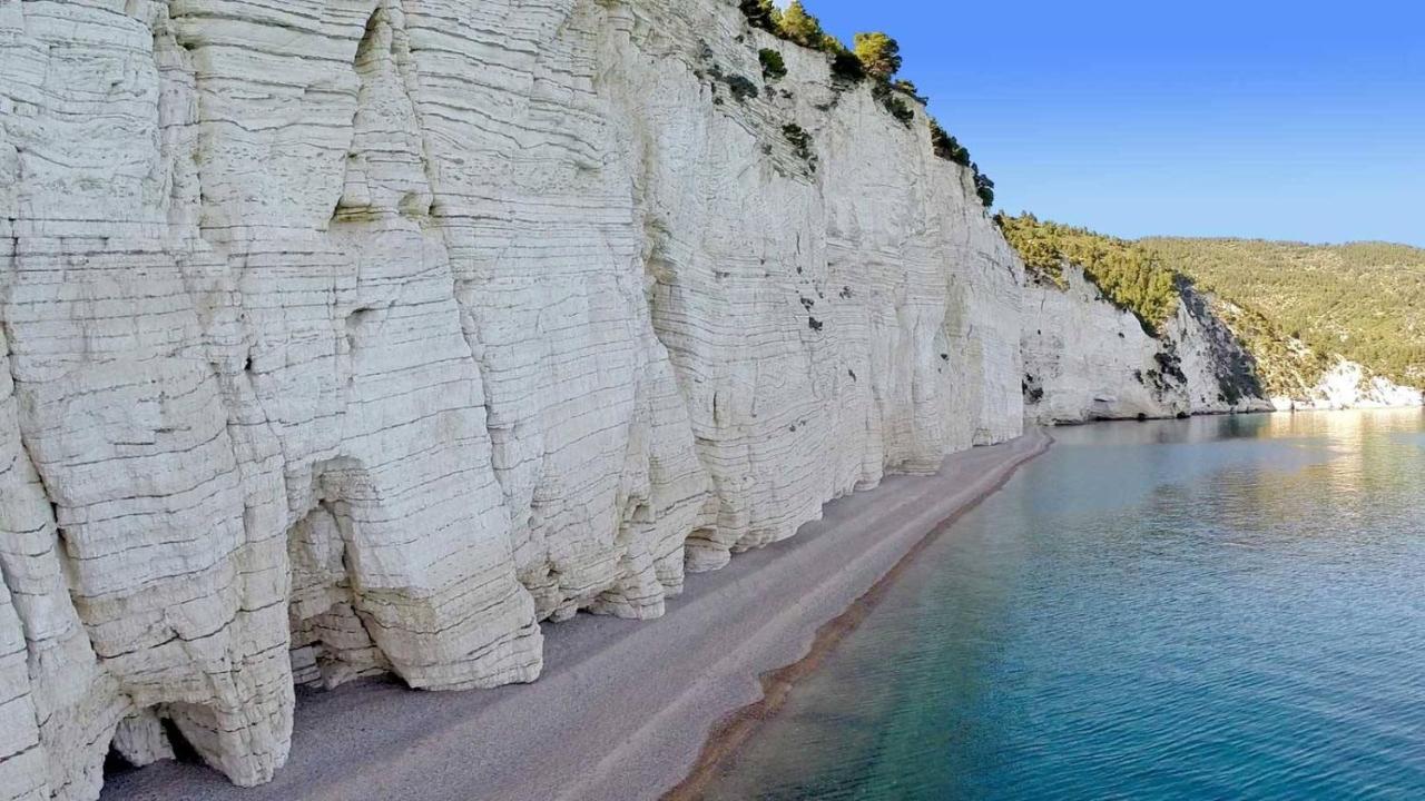 B&B La Maison Del Borgo Rodi Garganico Bagian luar foto